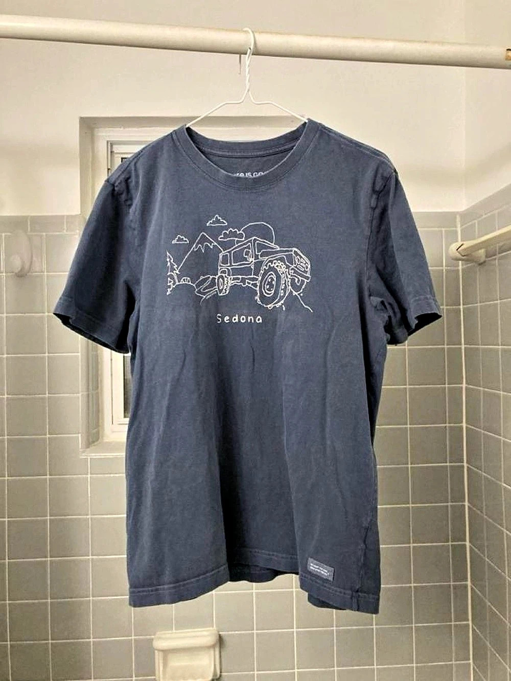 Life Is Good Crusher Men's Graphic Tee Blue Size Medium Sedona, Arizona